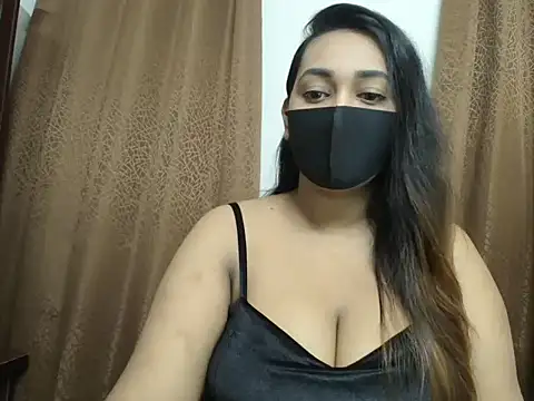 OH-Monica nude live chat in sexy room