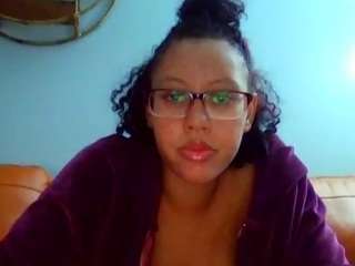 PrincessYoli nude in hot sex Live chat