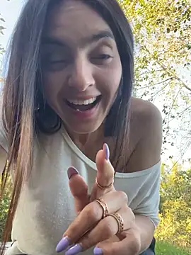 Sam_Sara nude live chat in sexy room