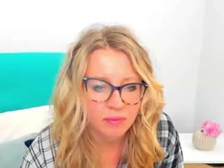 ScarlettGlow nude in hot sex Live chat