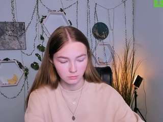zoe-pretty nude in hot sex Live chat