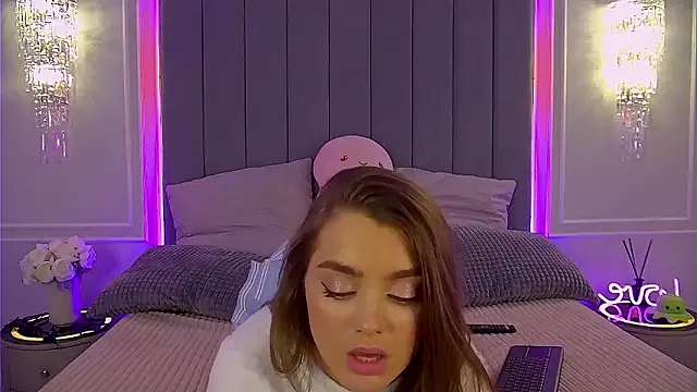 AngieNova nude live chat in sexy room