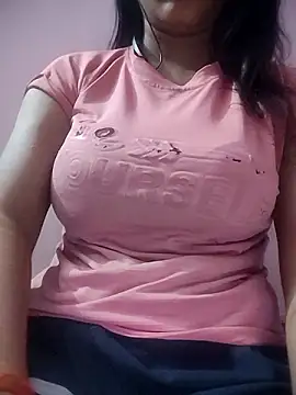 Bittu-rani nude live chat in sexy room