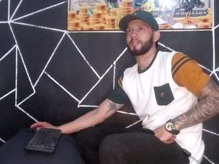 maxXximo777 nude in hot sex Live chat