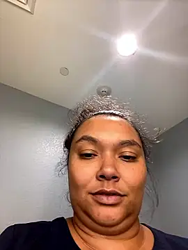 PrettyWithaWaterpark2 nude live chat in sexy room