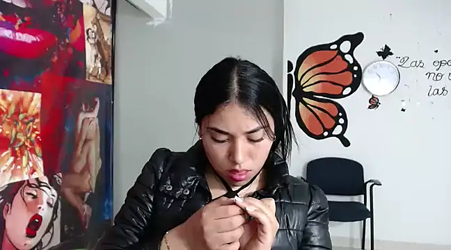 Sisi-Rose nude live chat in sexy room