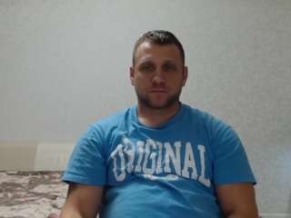 B-L-O-N-D nude in hot sex Live chat