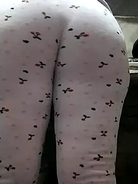 Dalou3a69 nude live chat in sexy room