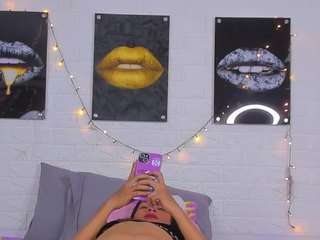 Emilyy-Cute nude in hot sex Live chat