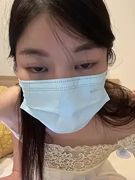 Lululu-sweet nude live chat in sexy room