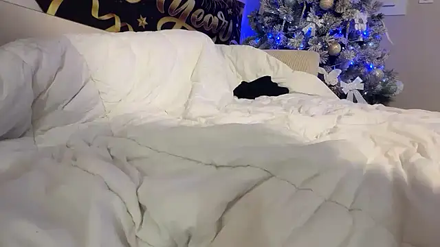 Megan_xxl nude live chat in sexy room