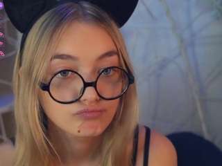 MerciaBarritt nude in hot sex Live chat