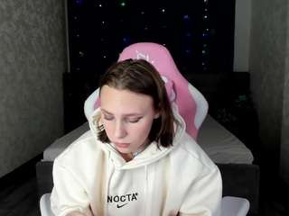 Aliceforfuun nude in hot sex Live chat