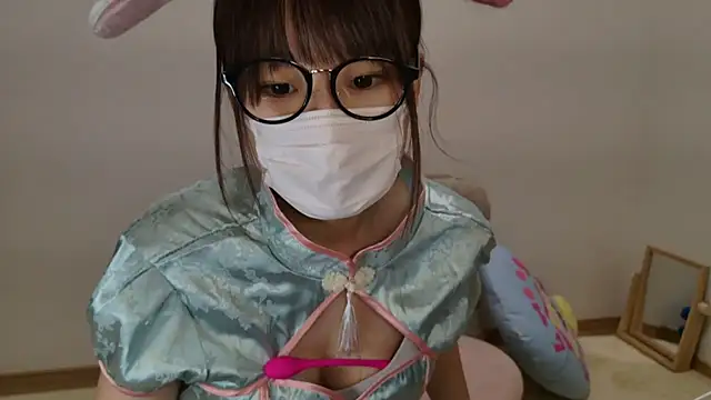 –chan–hii nude live chat in sexy room