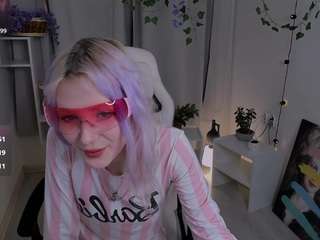 ginny-cute nude in hot sex Live chat