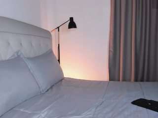 L a u nude in hot sex Live chat