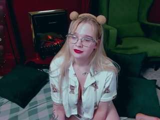 LesleyEve nude in hot sex Live chat