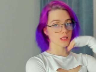LynnaBraund nude in hot sex Live chat