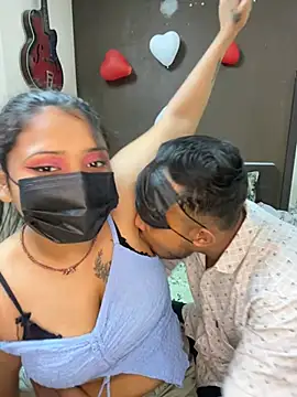 Gf-Bf nude live chat in sexy room