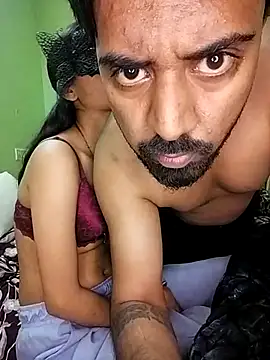 Hot_palak_ nude live chat in sexy room
