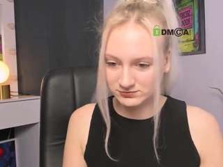 ketrin-fox nude in hot sex Live chat