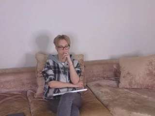 LinnChurchey nude in hot sex Live chat