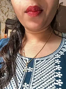 Manya_singh nude live chat in sexy room