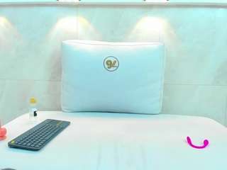 Michale-Bladee nude in hot sex Live chat