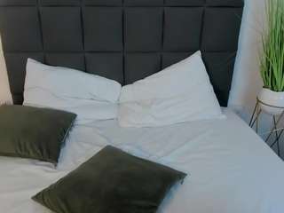 naila-cruzz nude in hot sex Live chat