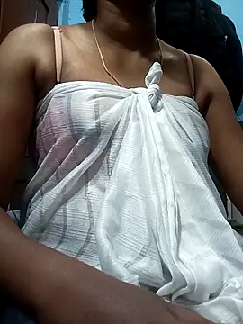 Tamillminnal nude live chat in sexy room