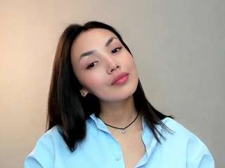 ElgaClem nude in hot sex Live chat