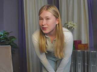 LynnaEdge nude in hot sex Live chat