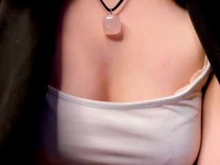 LynnaHendry nude in hot sex Live chat