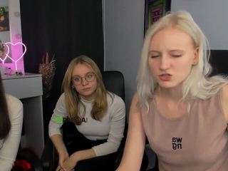 moon-selena nude in hot sex Live chat