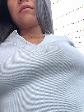 ReggieG nude live chat in sexy room