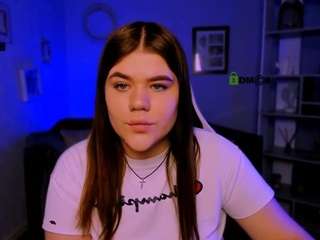 suzanna-shy nude in hot sex Live chat