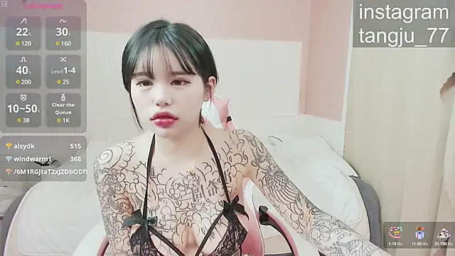 Tangju7 nude live chat in sexy room