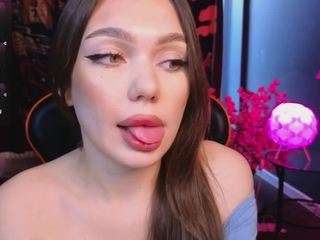 Vickie-Diva nude in hot sex Live chat