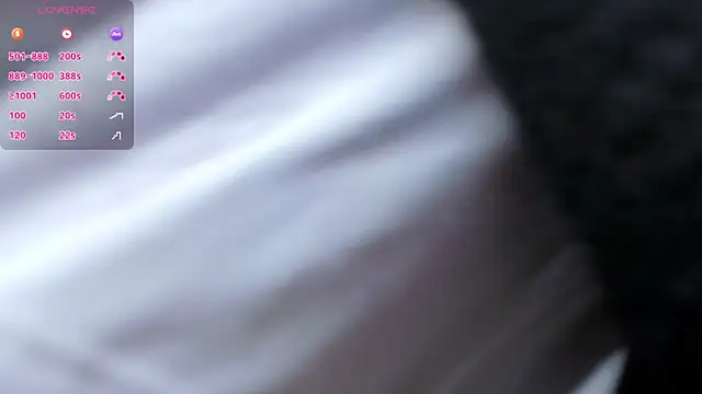 Xixiya888 nude live chat in sexy room