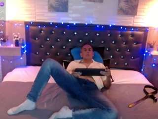 albert-guzman nude in hot sex Live chat