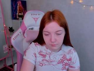 Carolyn-Foxy nude in hot sex Live chat
