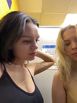 Cum_girlss nude live chat in sexy room