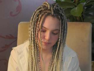ElswythClose nude in hot sex Live chat