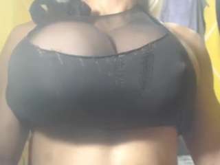 kira18inchesselfsuckcock nude in hot sex Live chat