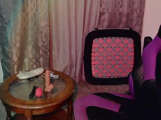 Luscious LiLi nude in hot sex Live chat