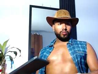 MIKE-CASTLEE nude in hot sex Live chat