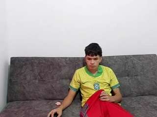 Skinnypeter18 nude in hot sex Live chat
