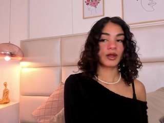 Zuky , 💕 nude in hot sex Live chat