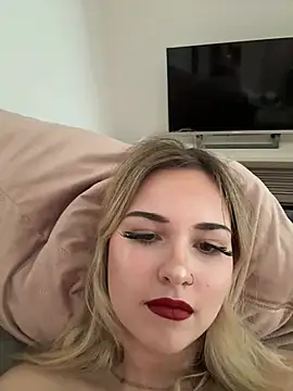 Alyssa_deep nude live chat in sexy room