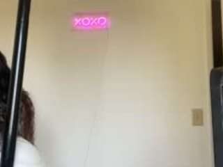 ladyyleo nude in hot sex Live chat